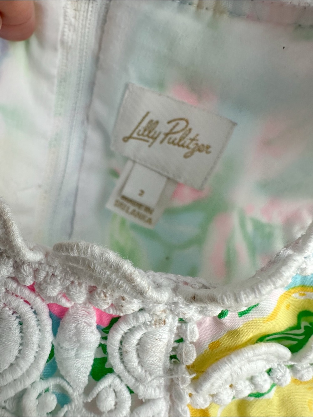 Lilly Pulitzer floral shift dress girls size 2T - Picture 3 of 4